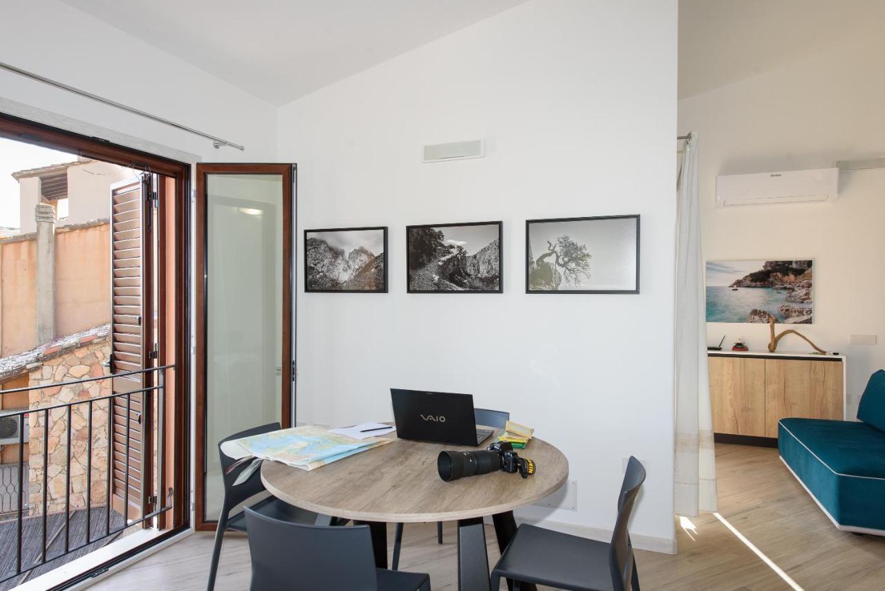 Апартаменти Loft Lungomare Vista Mare E Monti Арбатакс Екстер'єр фото