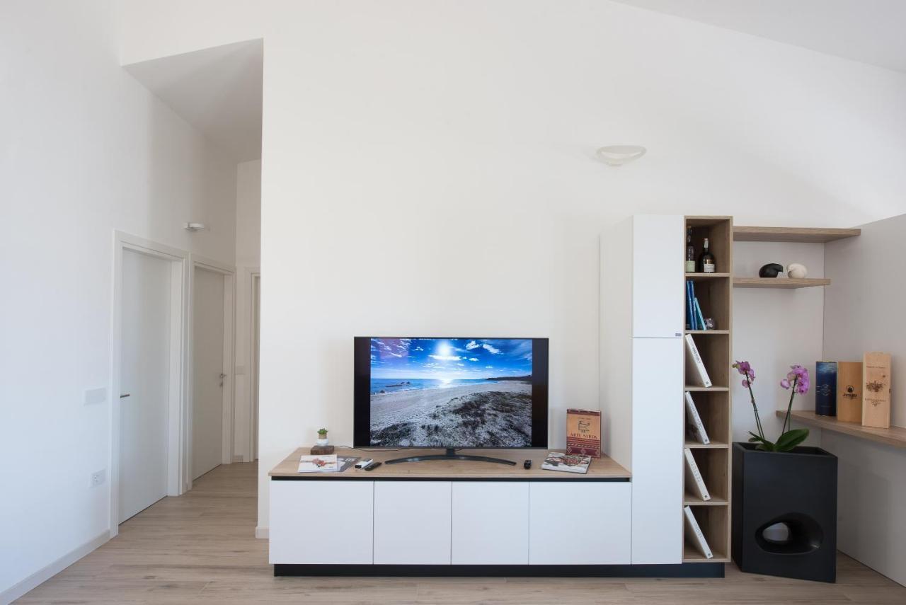 Апартаменти Loft Lungomare Vista Mare E Monti Арбатакс Екстер'єр фото